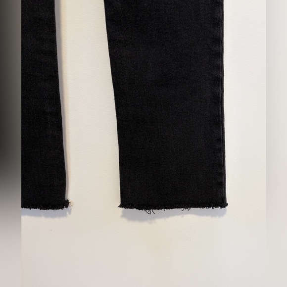 Madewell Cali Demi-Boot Jeans in Bayland Wash:
Raw-Hem Edition , sz : 28 - Picture 7 of 11